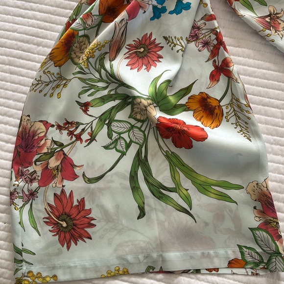 Johnny Was Workshop $298 MSP 💯 Silk Wide Leg Floral Palazzo Pale Blue Red Green - Picture 4 of 9